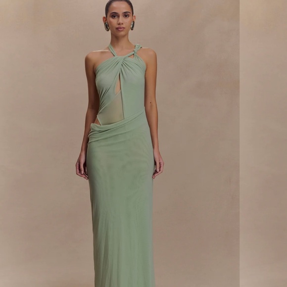 Meshki xs gown - Picture 2 of 2